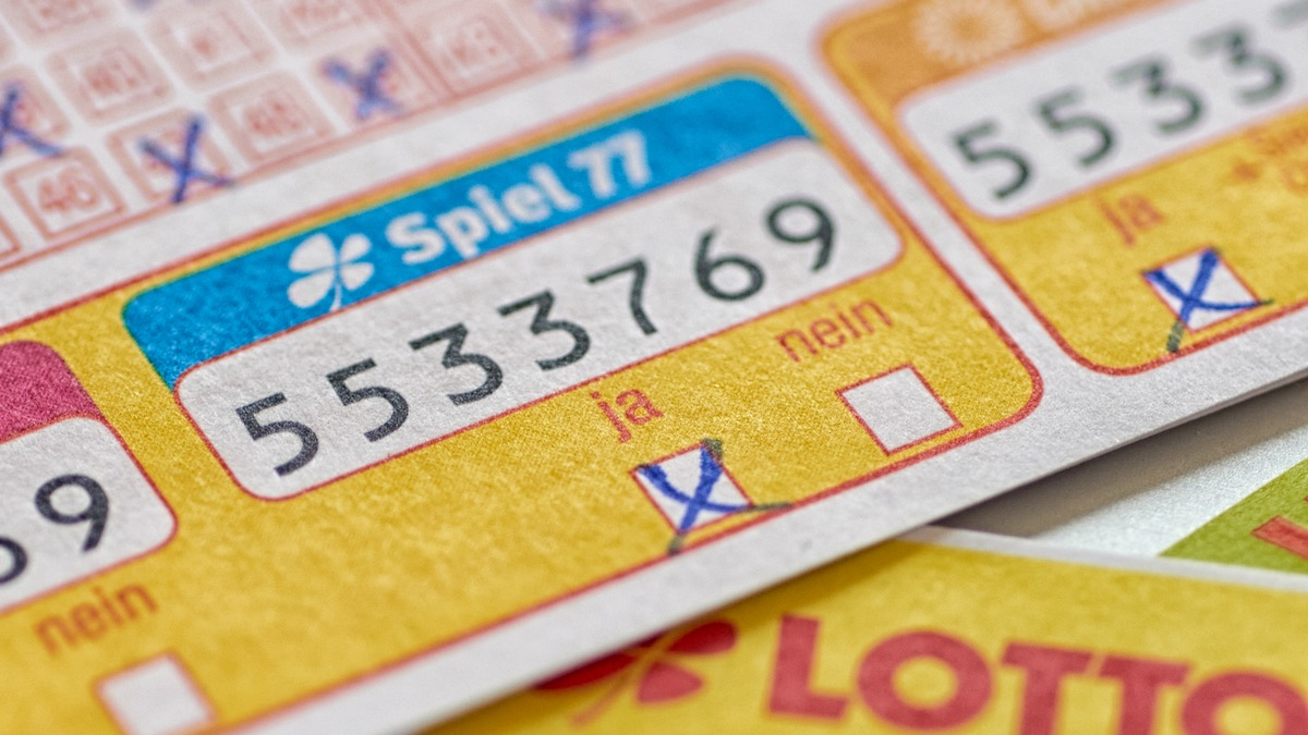 NRW-Millionäre bei Eurojackpot und Spiel 77 / Gewinne per Internet-Tipp und in der WestLotto-Annahmestelle - Foto: presseportal.de