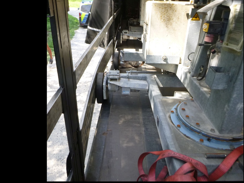 POL-ESW: Ladung nicht gesichert - Foto: presseportal.de