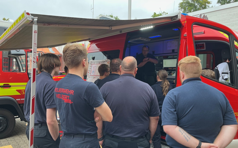 FW-Heiligenhaus: Feuerwehreinheiten absolvieren gemeinsame Einsatzübung - Foto: presseportal.de