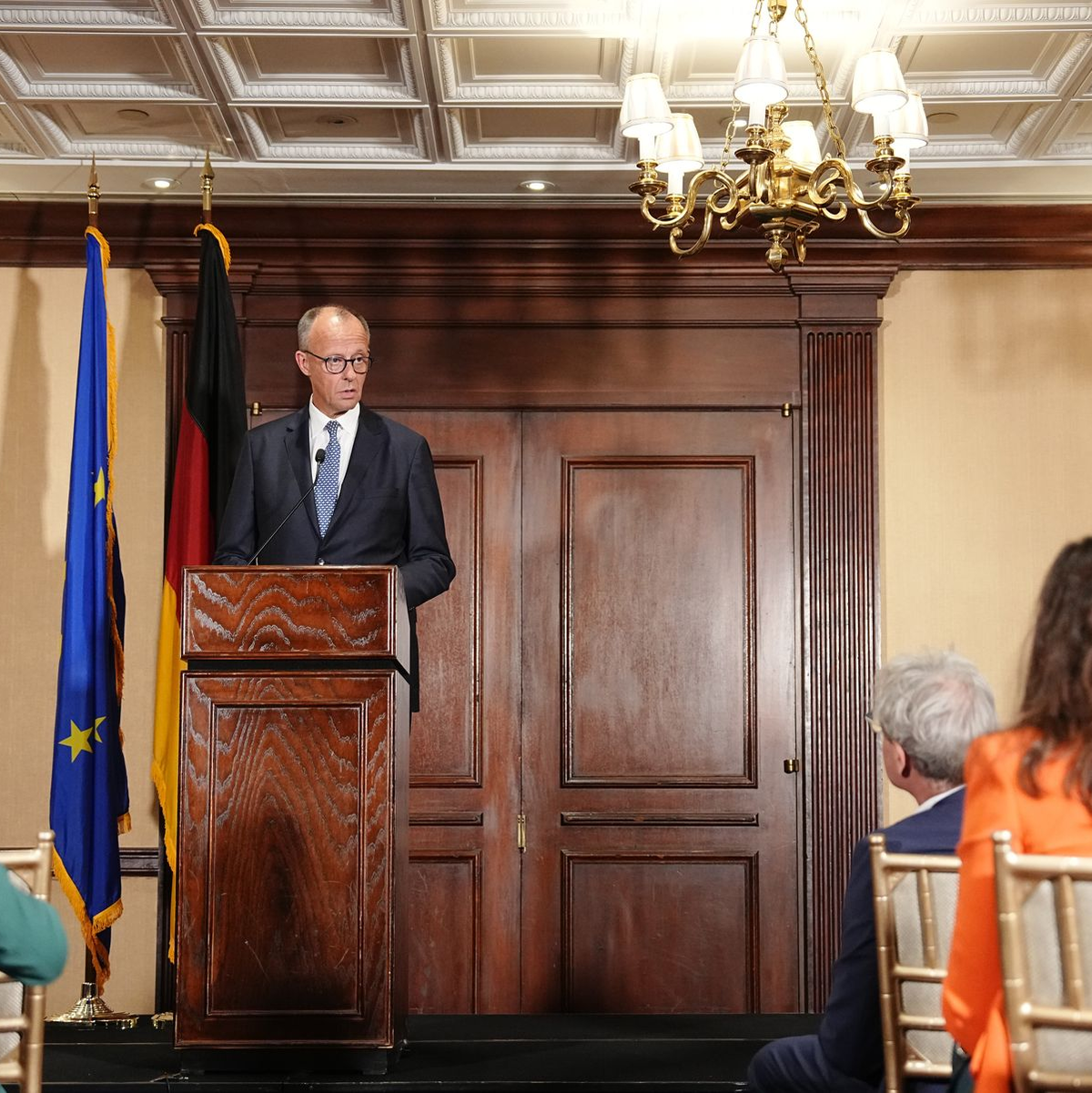 Merz zog eine positive Bilanz des Ukraine-Gipfels in Washington. - Foto: Kay Nietfeld/dpa