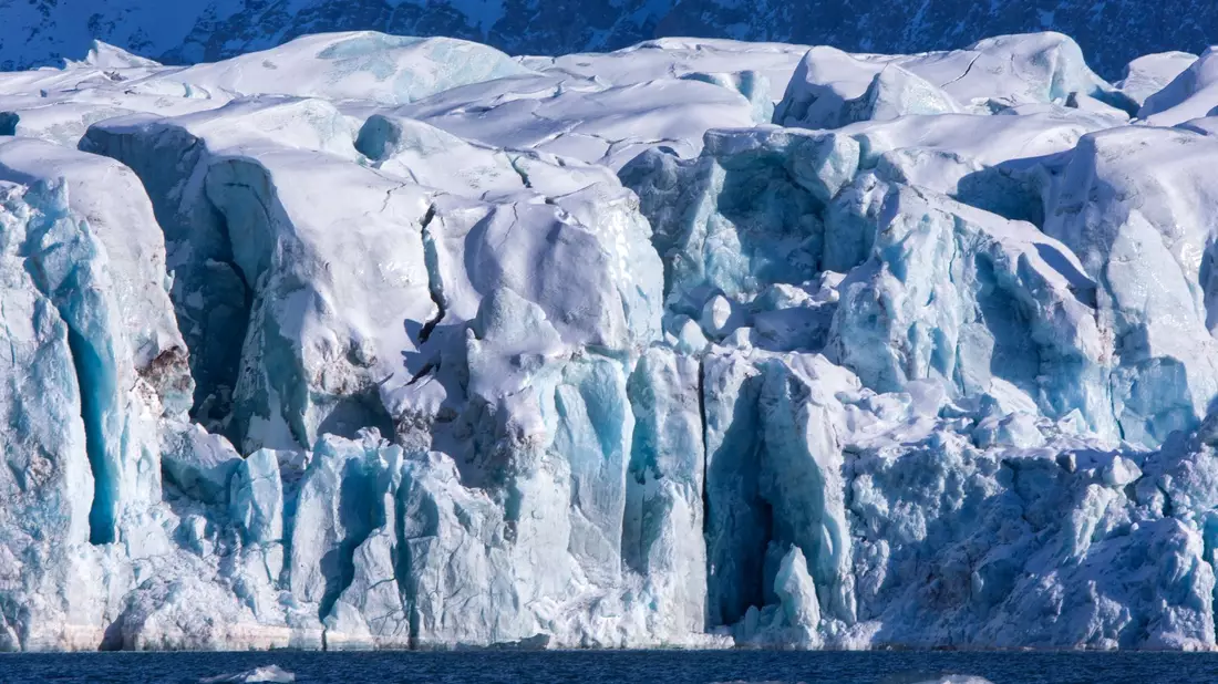 Die Gletscher von Spitzbergen haben 2024 viel Eis verloren. (Archivbild) - Bild: Jens Büttner/dpa-Zentralbild/dpa