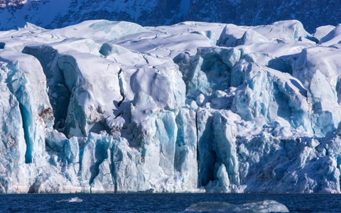 Die Gletscher von Spitzbergen haben 2024 viel Eis verloren. (Archivbild) - Foto: Jens Büttner/dpa-Zentralbild/dpa