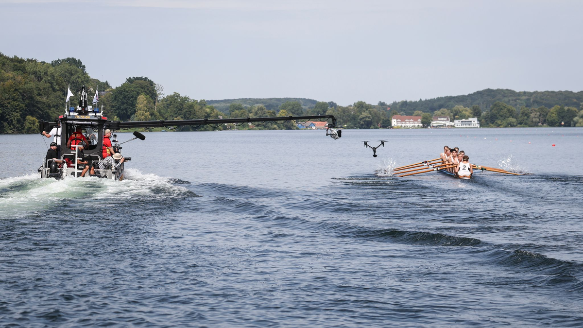 Sportdrama aus Ratzeburg fürs Kino: Der Olympia-Erfolg von 1960 in Rom steht im Fokus. Dabei soll Rudern so gezeigt werden wie die Welt es noch nicht gesehen hat. - Foto: Christian Charisius/dpa