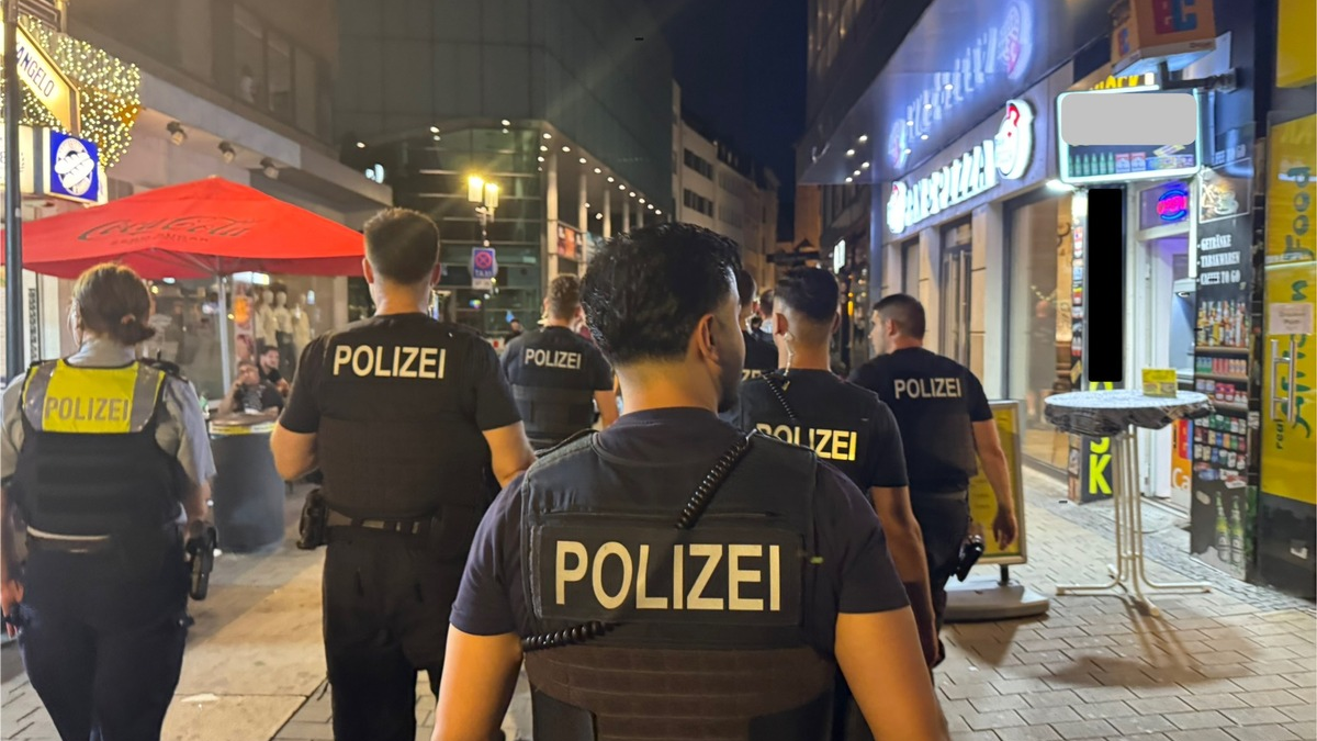 BPOL NRW: Die Sicherheit im Mittelpunkt - Zusammenarbeit mehrerer Behörden in Dortmund zeigt Wirkung - Foto: presseportal.de