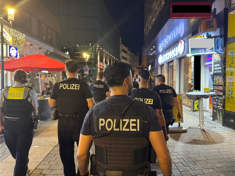 BPOL NRW: Die Sicherheit im Mittelpunkt - Zusammenarbeit mehrerer Behörden in Dortmund zeigt Wirkung - Foto: presseportal.de