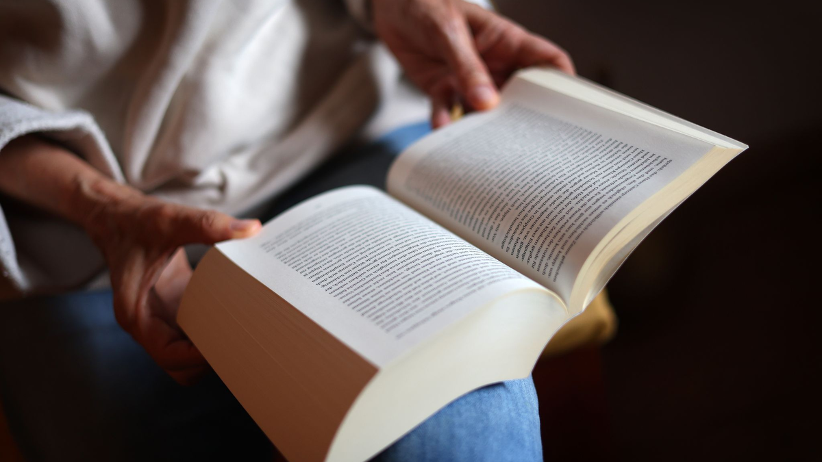 Die Jury hat mehr als 200 Romane für den Deutschen Buchpreis gesichtet. (Symbolbild) - Foto: Karl-Josef Hildenbrand/dpa