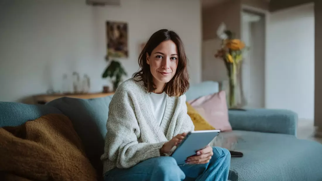 Baby, Bücher, Bachelor: Junge Eltern setzen vermehrt auf flexible Studienmodelle - Bild: presseportal.de