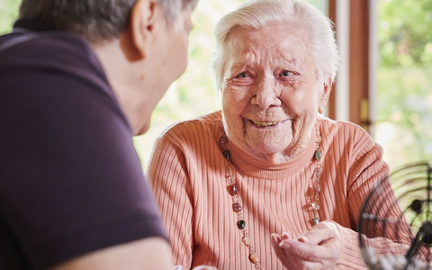 Malteser Ehrenamtsmonitor / Viel Sorge um die Pflege im Alter: Welche Rolle spielt das Ehrenamt? - Foto: presseportal.de Malteser Ehrenamtsmonitor / Viel Sorge um die Pflege im Alter: Welche Rolle spielt das Ehrenamt? - Foto: presseportal.de
