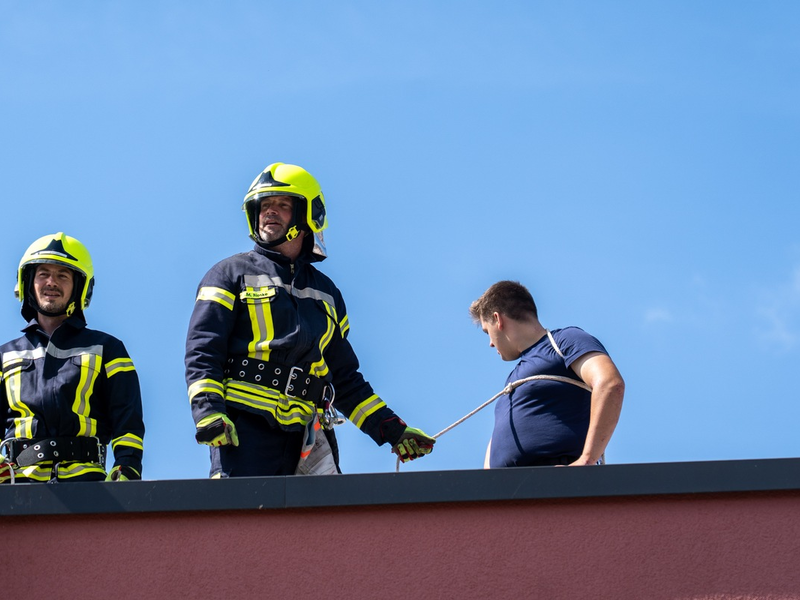 FW Flotwedel: Von Ausbildung bis Auszeichnung: Feuerwehr-Wochenende in der Samtgemeinde Flotwedel - Foto: presseportal.de