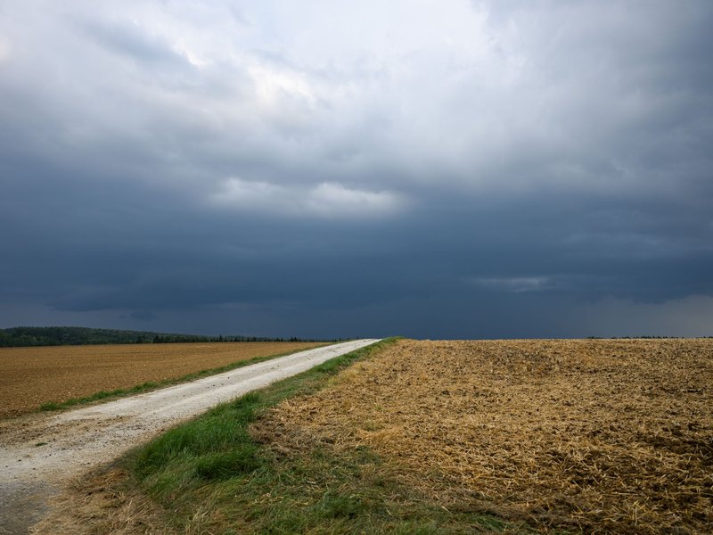 In Deutschland wird es nun wieder kühler. - Foto: Marius Bulling/onw-images/dpa