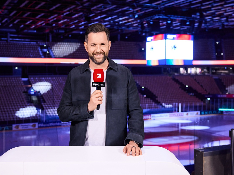 Vertrag verlängert! Matthias Killing, SAT.1 und Joyn setzen die exklusive Zusammenarbeit fort - Foto: Joyn/Theis Poulsen, presseportal.de