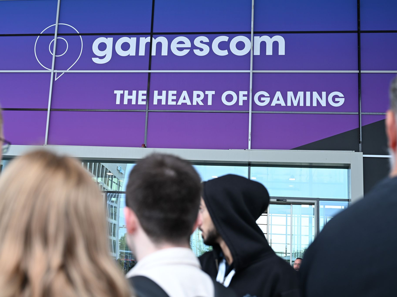 Es geht wieder los: In den kommenden Tagen wird es voll sein in den Kölner Messehallen.  - Foto: Wolf von Dewitz/dpa