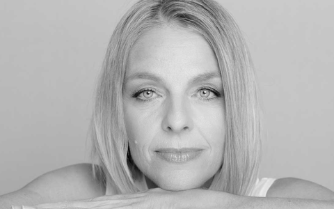 Wie starte ich ein neues Leben, wenn ich unglücklich bin? Eine Mutter erzählt, wie sie ihr altes Ich hinter sich ließ - Foto: presseportal.de Wie starte ich ein neues Leben, wenn ich unglücklich bin? Eine Mutter erzählt, wie sie ihr altes Ich hinter sich ließ - Foto: presseportal.de