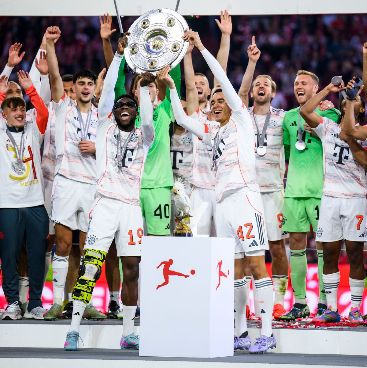 Titelverteidiger und großer Favorit: Der FC Bayern München. - Foto: Tom Weller/dpa