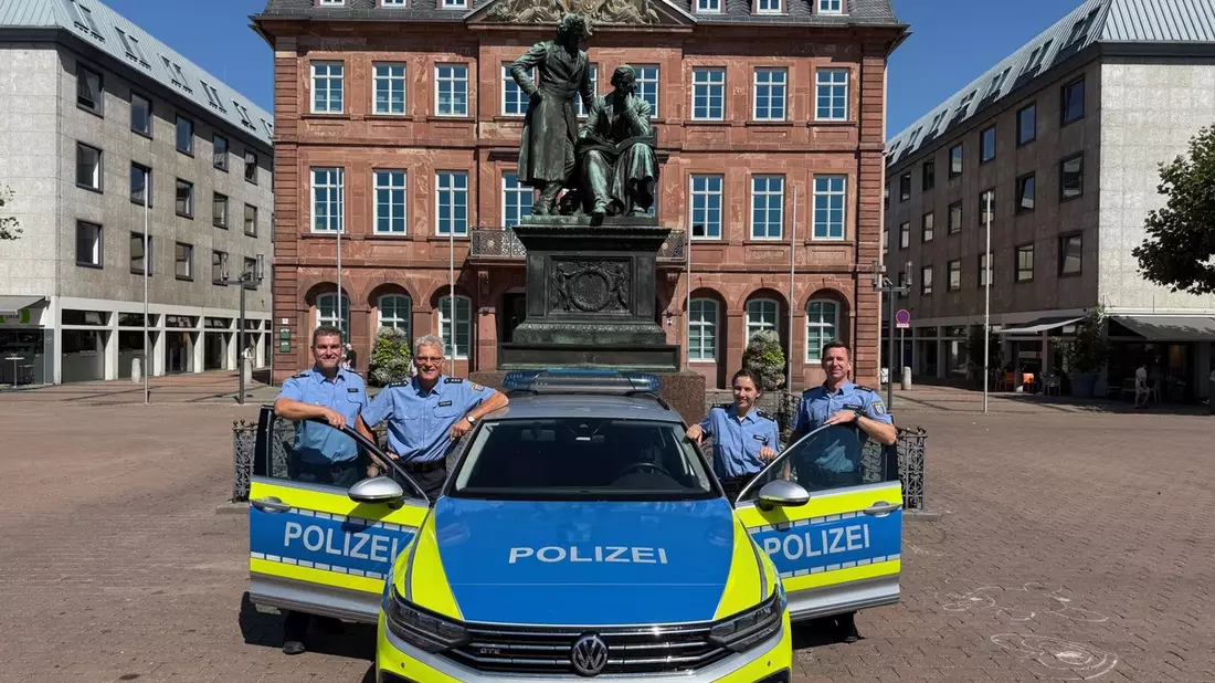 POL-OF: Feste Ansprechpartner in den Stadtteilen: Die vier Schutzleute vor Ort stellen sich vor - Bild: presseportal.de