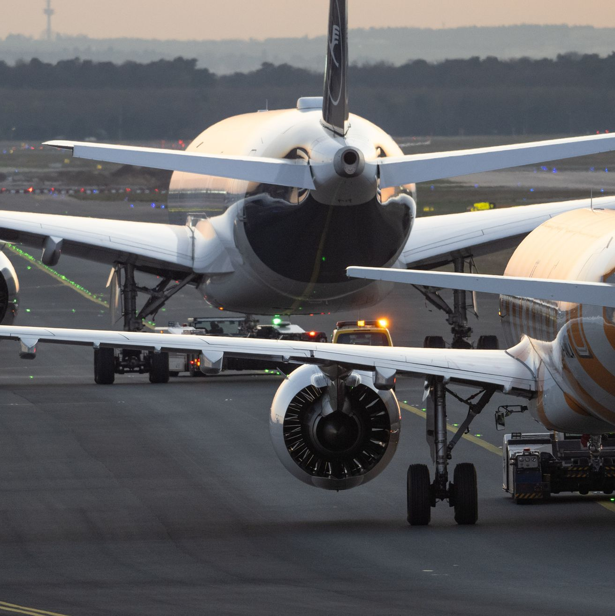 Die in der GEAS-Reform vorgesehenen Asylprüfungen an den EU-Außengrenzen betreffen Deutschland als Staat in der Mitte Europas lediglich mit Blick auf Flug- und Seehäfen. (Symbolbild) - Foto: Boris Roessler/dpa