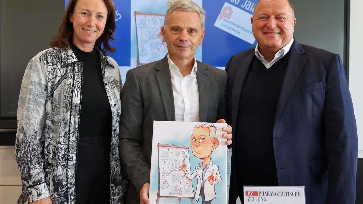 30 Jahre im Dienst des Berufsstandes: Dr. Stefan Derix feiert Dienstjubiläum bei der Apothekerkammer Nordrhein - Foto: presseportal.de