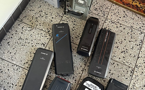 POL-OS: Osnabrück: Polizei sucht Eigentümer gestohlener Fahrrad-Akkus und Zubehör - Foto: presseportal.de