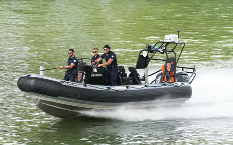 Nach dem Fund von vier Leichen in der Seine hat die Polizei einen Mann unter Mordverdacht festgenommen (Archivbild). - Foto: Michael Kappeler/dpa