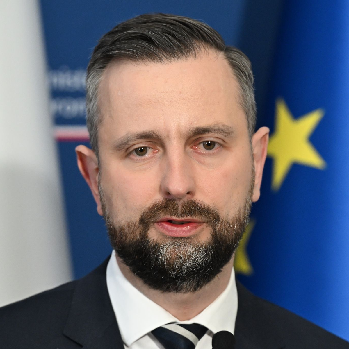 Polens Verteidigungsminister Wladyslaw Kosiniak-Kamysz hält es für wahrscheinlich, dass über seinem Land eine Drohne abgestürzt ist. (Archivbild) - Foto: Pawel Supernak/PAP/dpa