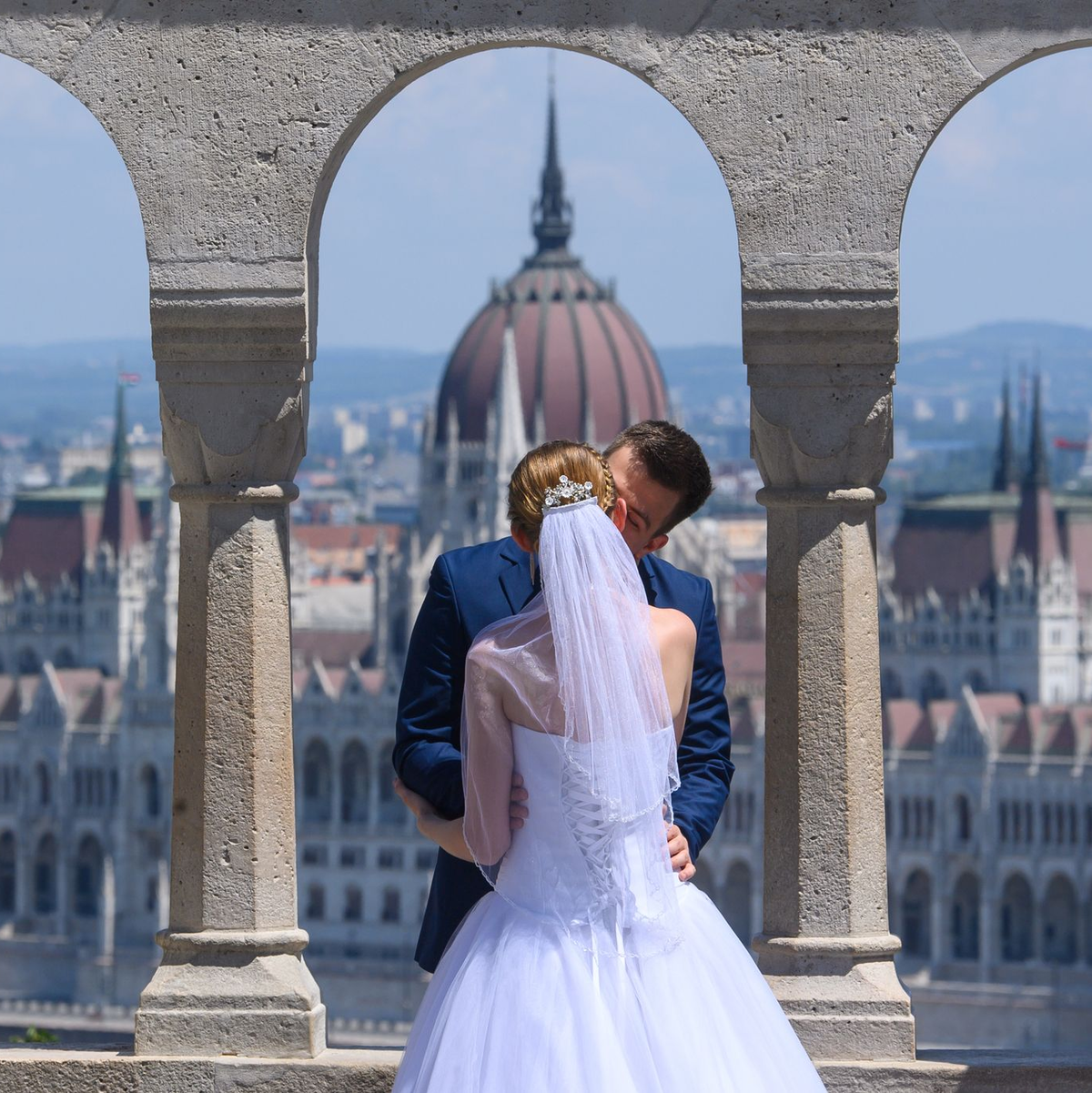 Ruhige Lieder erinnern eher an große romantische Momente im Leben. (Symbolbild) - Foto: Robert Michael/dpa-Zentralbild/dpa