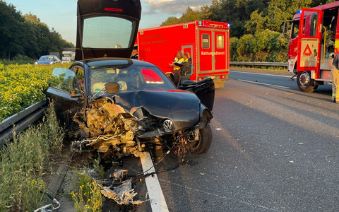 FW Lehrte: Schwerer Unfall auf der A2 zwischen Lehrte und Hämelerwald - Foto: presseportal.de