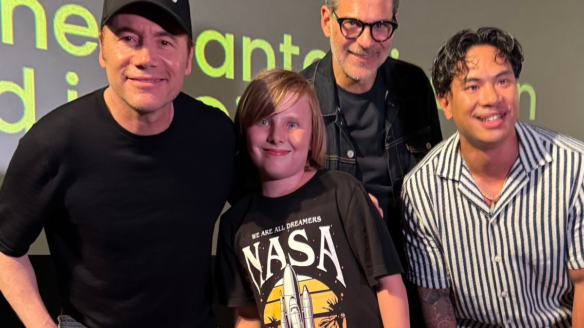 DAS KANU DES MANITU paddelt über die 1 Mio.-Besuchermarke / Bogey-Award für 1000 Tickets pro Kopie - Foto: presseportal.de