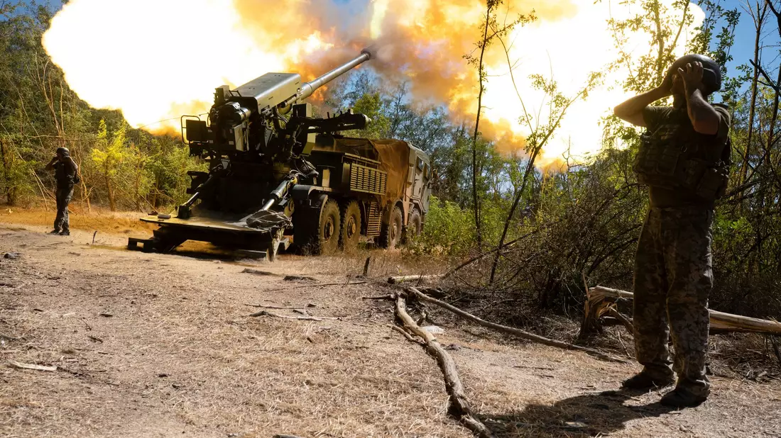 Bis zu einem Schweigen der Waffen in der Ukraine ist es noch weit. (Archivbild) - Bild: Danylo Antoniuk/AP/dpa