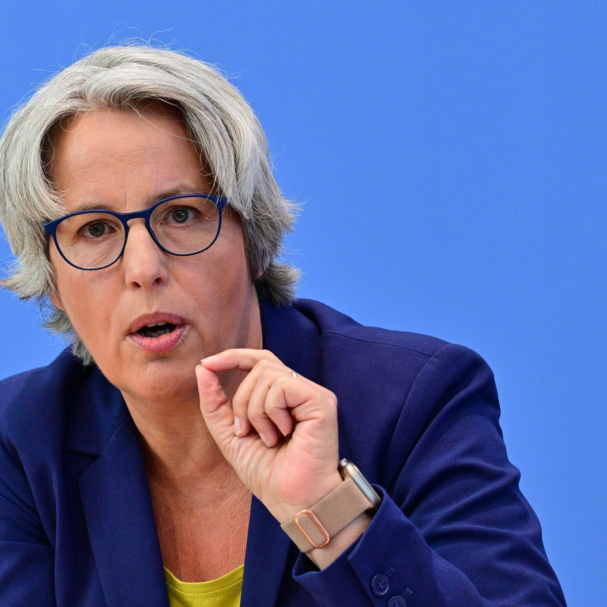 Die Missbrauchsbeauftragte des Bundes, Kerstin Claus, fordert in eindringlichen Worten mehr Kinderschutz: «Im Netz explodiert das Risiko sexualisierter Gewalt.» - Foto: Sebastian Christoph Gollnow/dpa