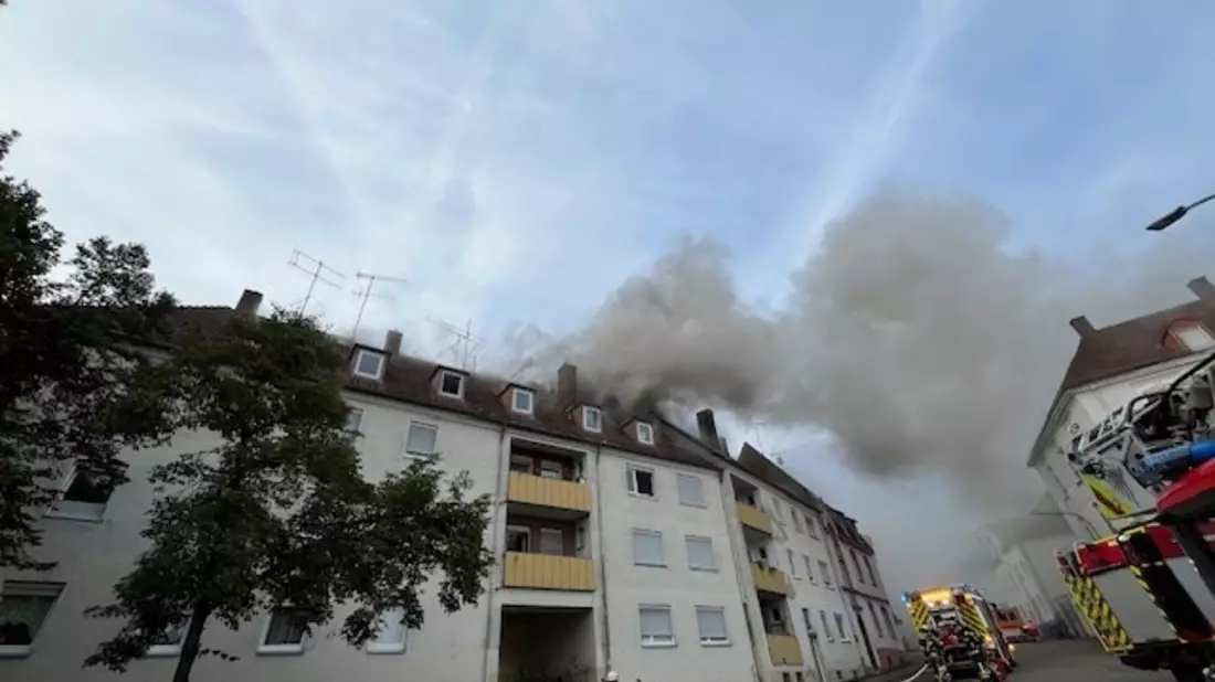 POL-PDPS: Dachstuhlbrand - Kriminalpolizei ermittelt - Bild: presseportal.de