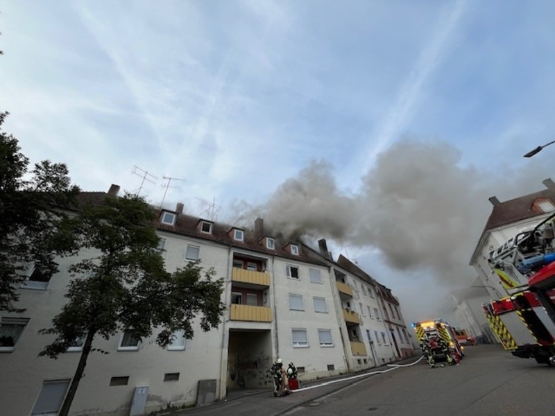 POL-PDPS: Dachstuhlbrand - Kriminalpolizei ermittelt - Foto: presseportal.de