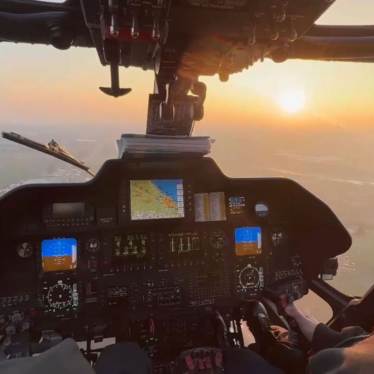 Bei der Festnahme waren auch Hubschrauber im Einsatz.  - Foto: Carabinieri Rimini/dpa