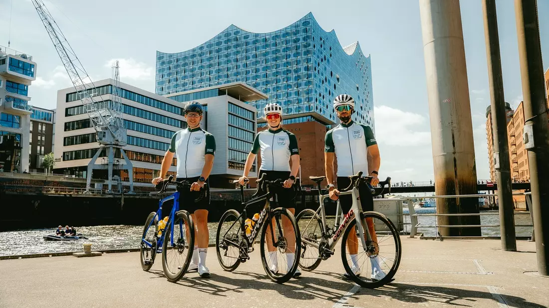 Training trifft Teamgeist: Der Lease a Bike Cycling Club bringt Ambassadors zu den Cyclassics 2025 - Bild: presseportal.de