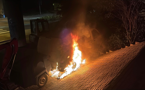 FW-EN: Drei EinsĂ€tze an einem Tag - Kleintransporter brannte unter der BrĂŒcke der B 54 - Foto: presseportal.de FW-EN: Drei EinsĂ€tze an einem Tag - Kleintransporter brannte unter der BrĂŒcke der B 54 - Foto: presseportal.de