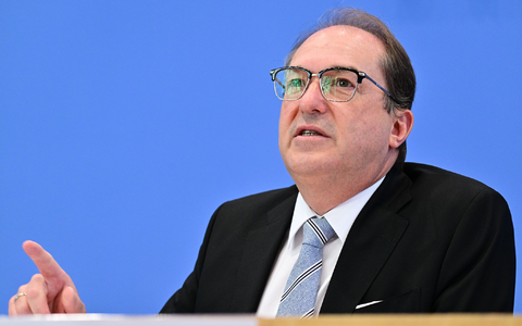 Dobrindt ist erschüttert über die Gewalttat im saarländischen Völklingen. - Foto: Sebastian Gollnow/dpa Dobrindt ist erschüttert über die Gewalttat im saarländischen Völklingen. - Foto: Sebastian Gollnow/dpa