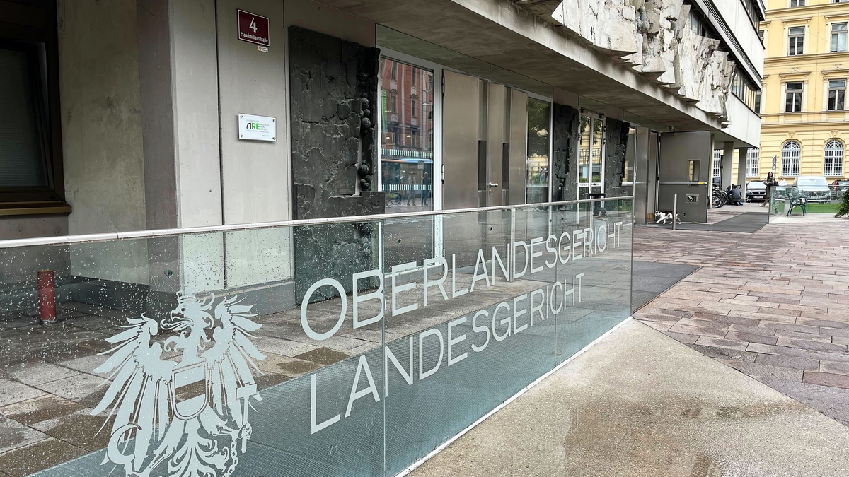 Der kurze Prozess geht in Innsbruck über die Bühne. - Foto: Albert Otti/dpa