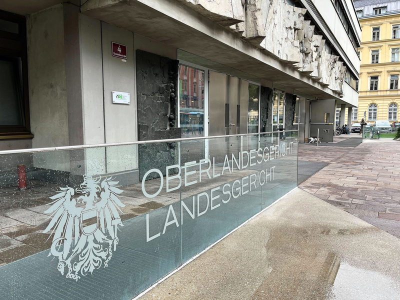 Der kurze Prozess geht in Innsbruck über die Bühne. - Foto: Albert Otti/dpa