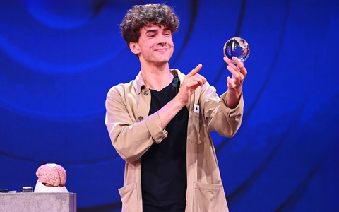 Timon Krause Ich durchschaue jeden! - Timon Krauses Mentalisten Show - Foto: Joyn/Willi Weber, presseportal.de Timon Krause Ich durchschaue jeden! - Timon Krauses Mentalisten Show - Foto: Joyn/Willi Weber, presseportal.de