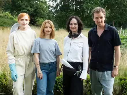 NDR Drama „Elodie“ mit Karoline Schuch, Eva Mattes, Sibylle Canonica und Jan Krauter: Dreharbeiten in der Lüneburger Heide - Foto: presseportal.de