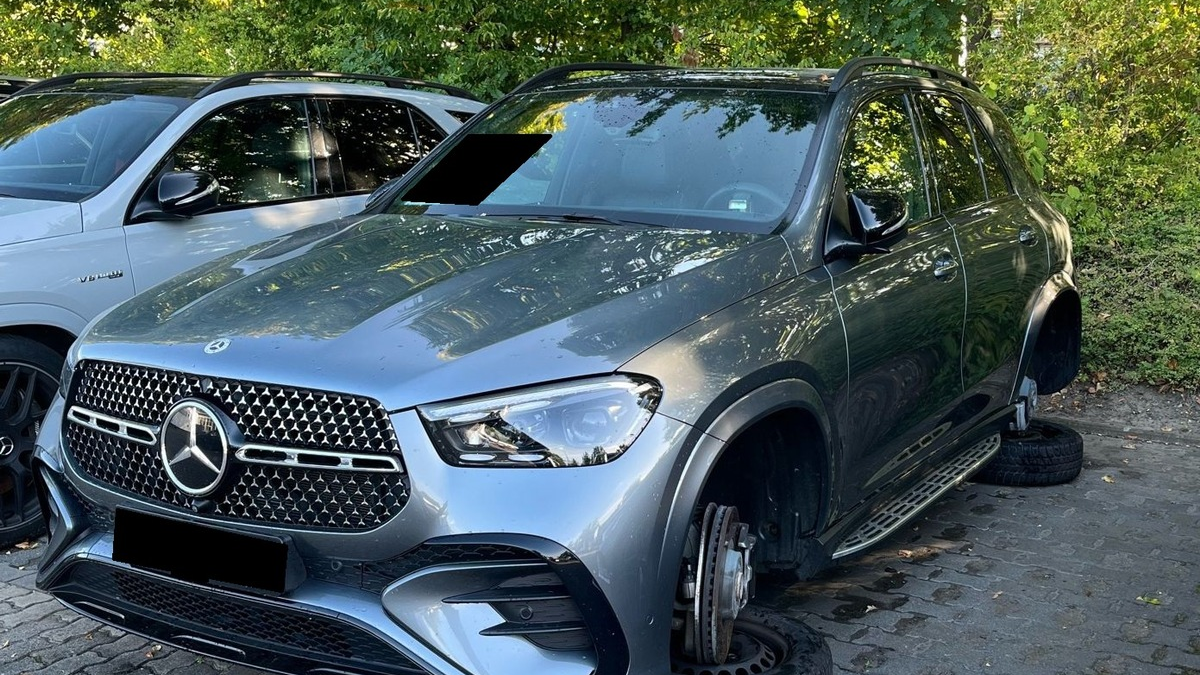 POL-MI: Diebe entwenden hochwertigen Reifensatz - Foto: presseportal.de