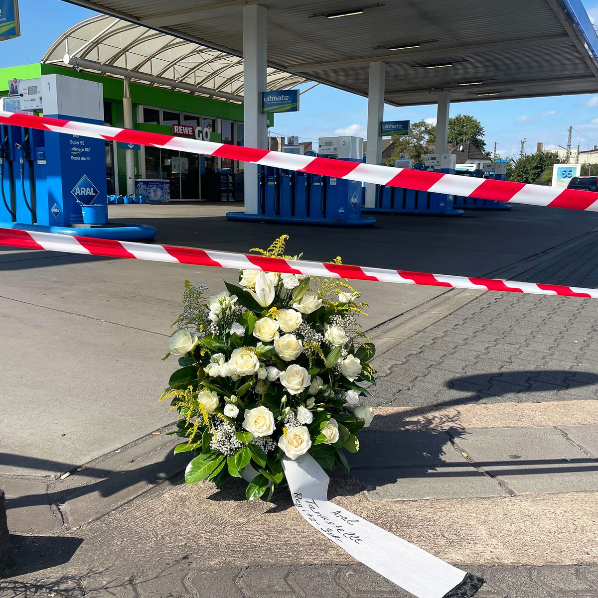 Der erste Tatort: Hier soll der Raubüberfall stattgefunden haben. - Foto: Christian Schultz/dpa