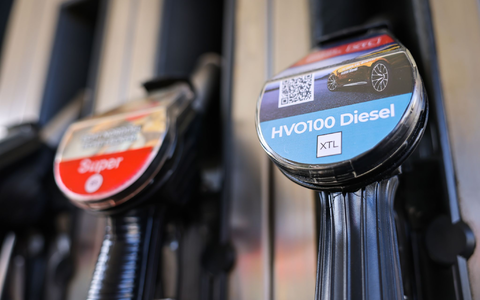 Seit Mai 2024 ist HVO100 als Kraftstoffalternative in Deutschland erhältlich. (Archivbild) - Foto: Christian Charisius/dpa Seit Mai 2024 ist HVO100 als Kraftstoffalternative in Deutschland erhältlich. (Archivbild) - Foto: Christian Charisius/dpa