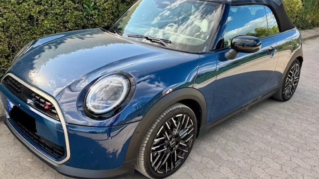 POL-H: Hannover-Döhren: Dunkelblauer Mini-Cooper gestohlen - Polizei bittet um Hinweise - Bild: presseportal.de