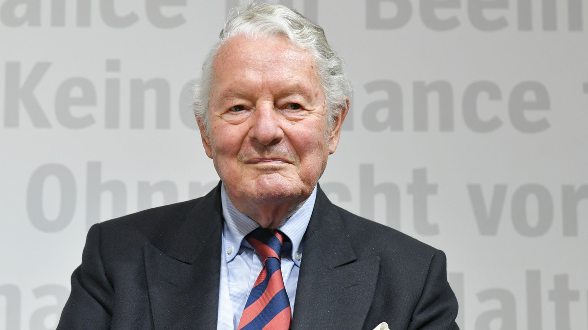 Er kannte sich bestens mit den Royals aus. Nun ist der Experte für die europäischen Königshäuser gestorben. (Archiv) - Foto: Jens Kalaene/dpa-Zentralbild/ZB