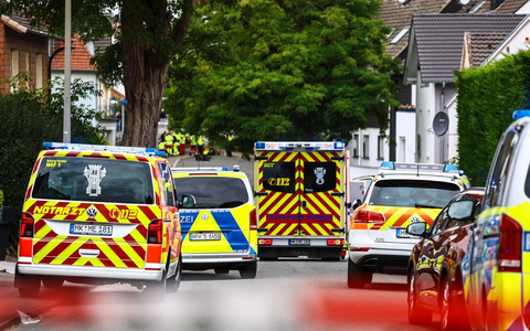 Ein Toter und ein Verletzter nach Schüssen in Menden. - Foto: Alex Talash/dpa