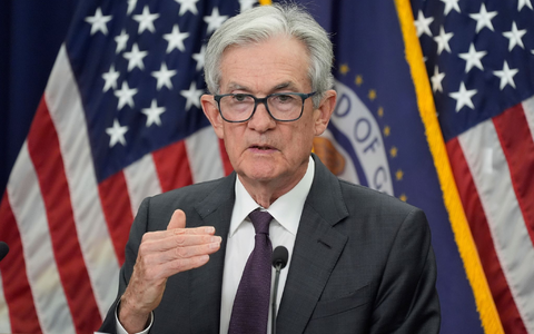 Der Vorsitzende der Federal Reserve, Jerome Powell, hält Zinssenkungen womöglich für erforderlich. (Archivfoto) - Foto: Manuel Balce Ceneta/AP/dpa