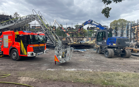 FW Hannover: Abschlussmeldung zum Turnhallenbrand in Hannover-Misburg - Foto: presseportal.de