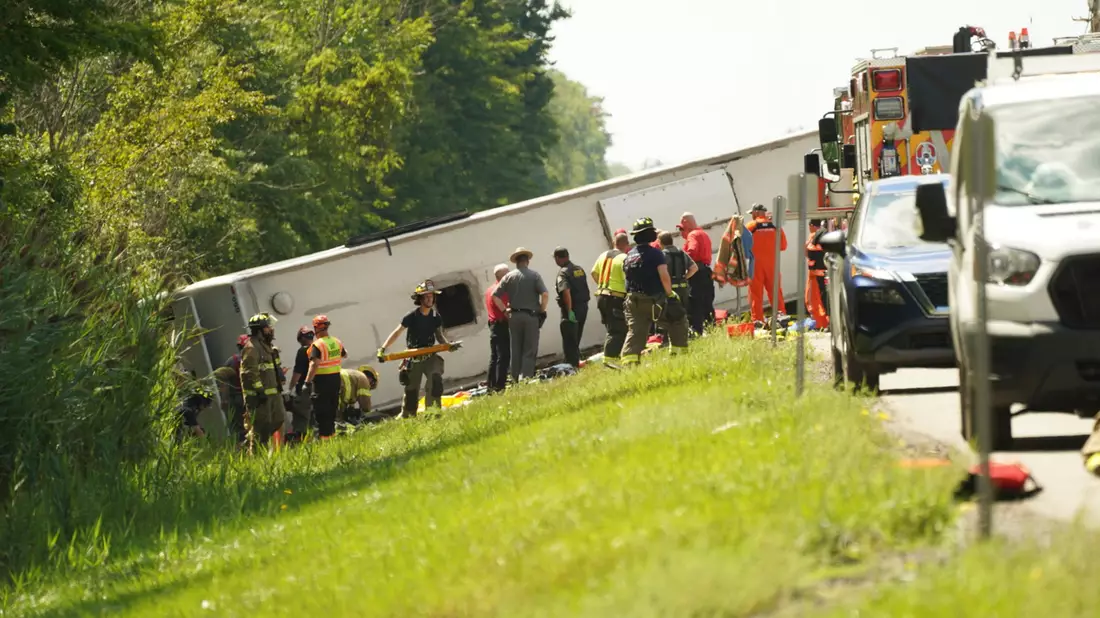 Bei dem Unfall sind nach Angaben der Polizei fünf Menschen gestorben. - Bild: Libby March/Buffalo News/AP/dpa