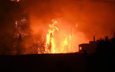 Fast immer sind die Brände menschengemacht - ob aus Versehen oder mit Absicht. (Archivbild) - Foto: Giannis Androutsopoulos/AP/dpa Fast immer sind die Brände menschengemacht - ob aus Versehen oder mit Absicht. (Archivbild) - Foto: Giannis Androutsopoulos/AP/dpa