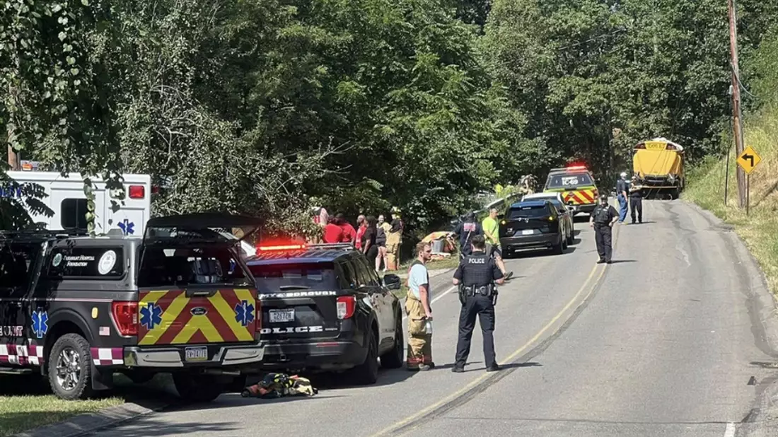 Wie schwer die Menschen verletzt wurden, war zunächst unklar. - Bild: Jessica Riley/KDKA-TV News/AP/dpa